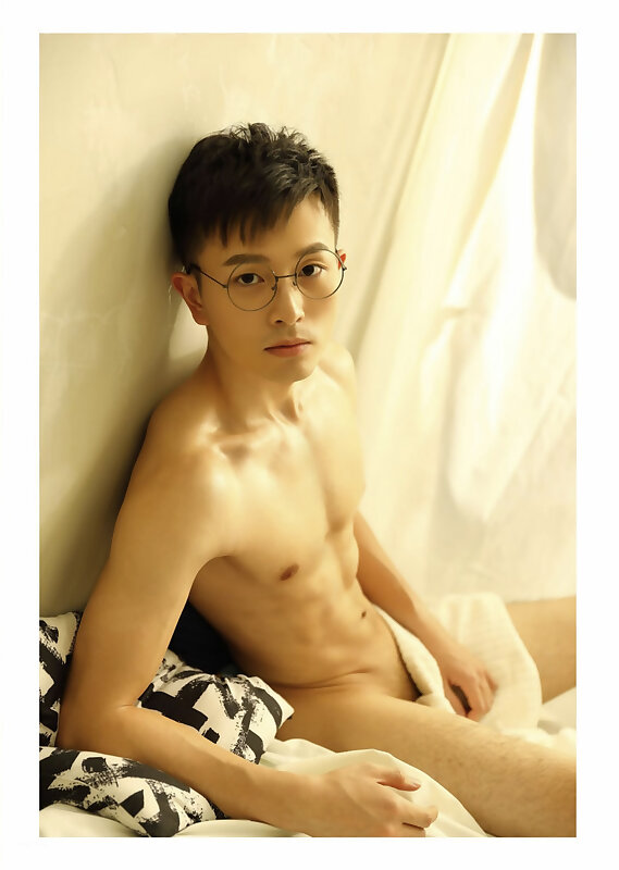 Next Image >>