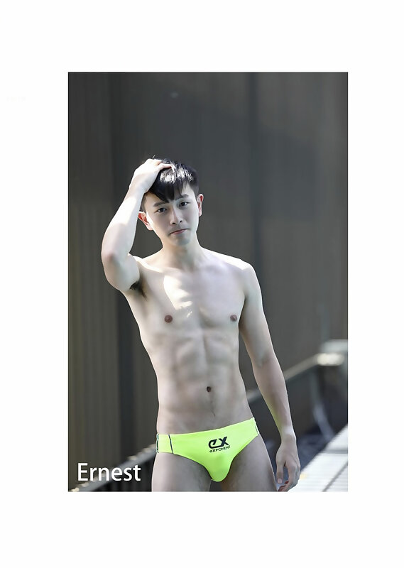 Next Image >>