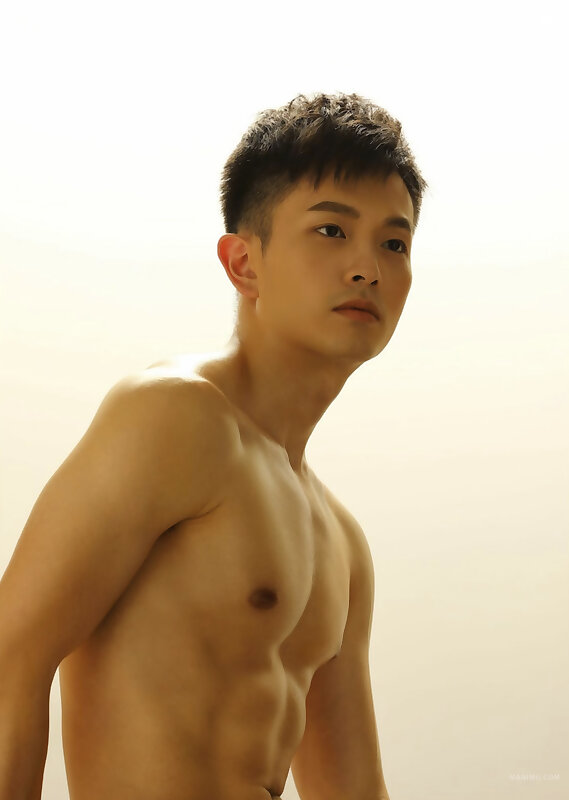 Next Image >>