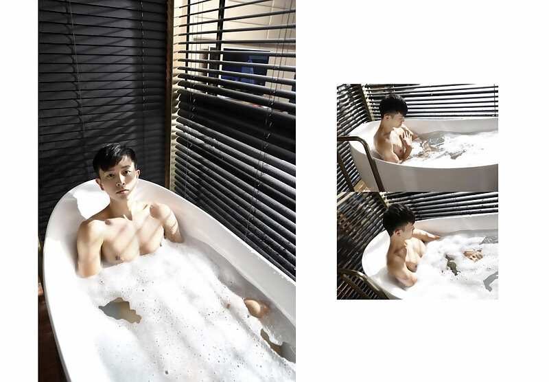 Next Image >>