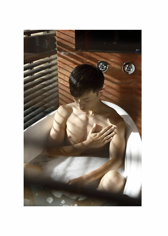 Next Image >>