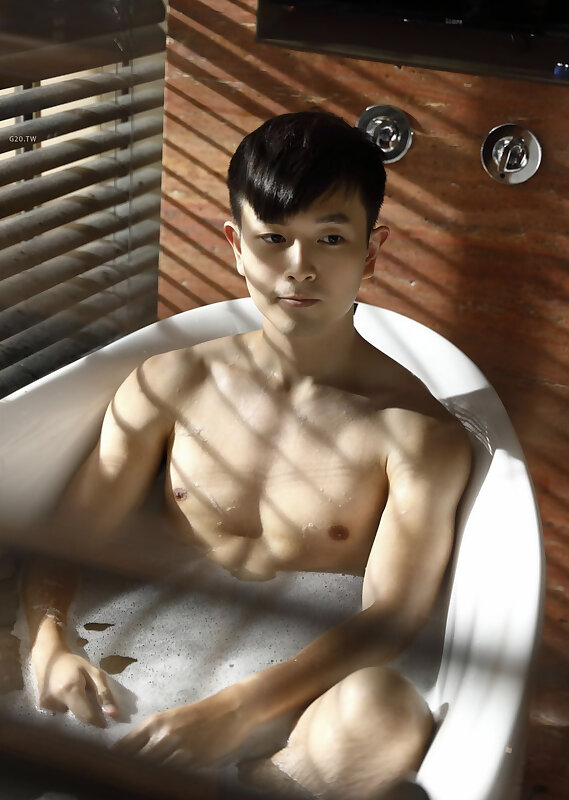 Next Image >>