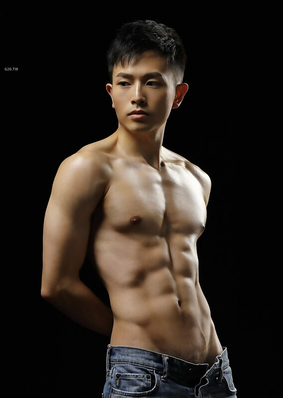 Next Image >>