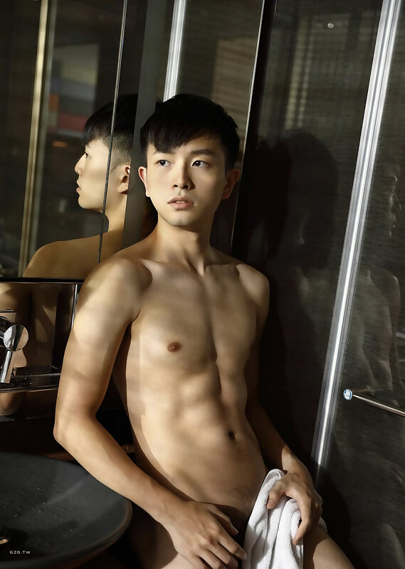 Next Image >>
