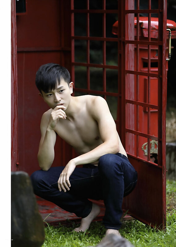 Next Image >>