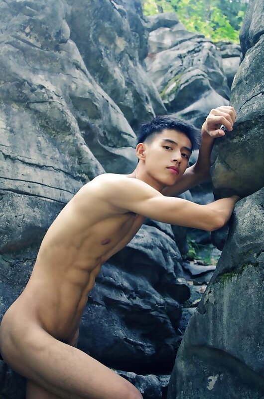 Next Image >>