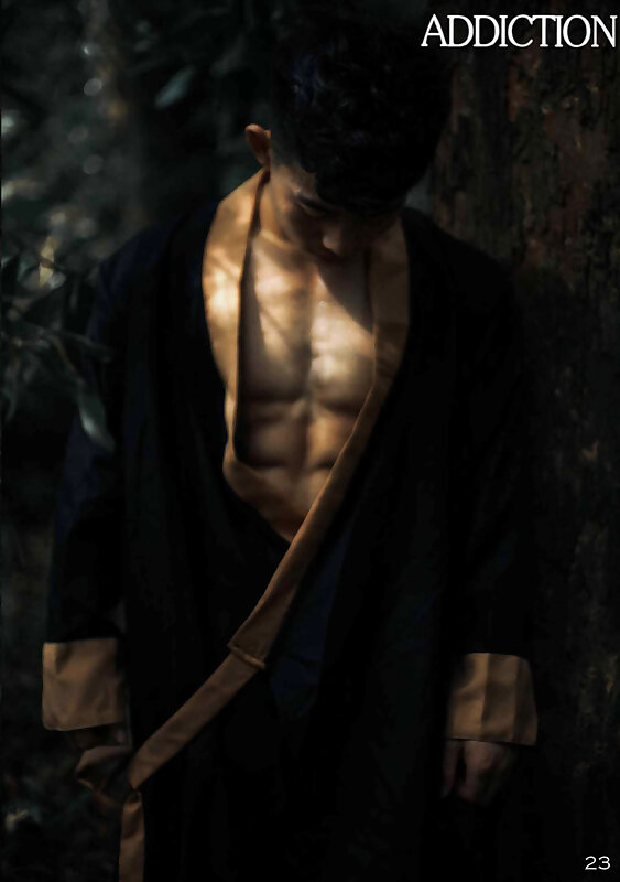 Next Image >>