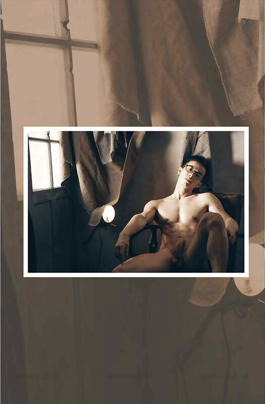 Next Image >>