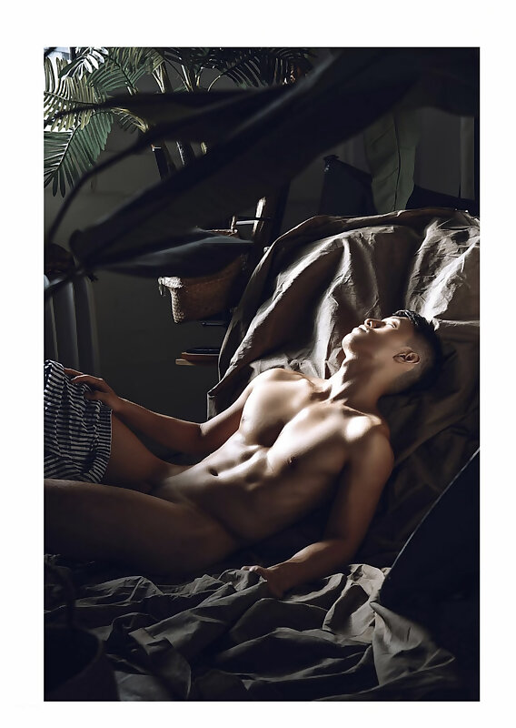 Next Image >>