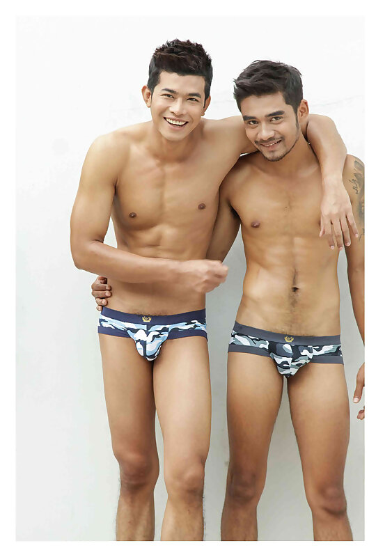 Next Image >>
