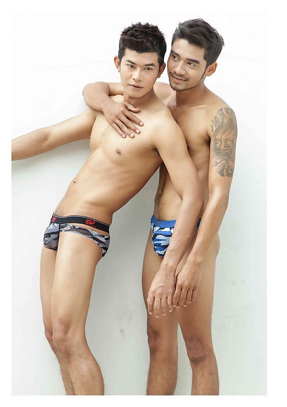 Next Image >>