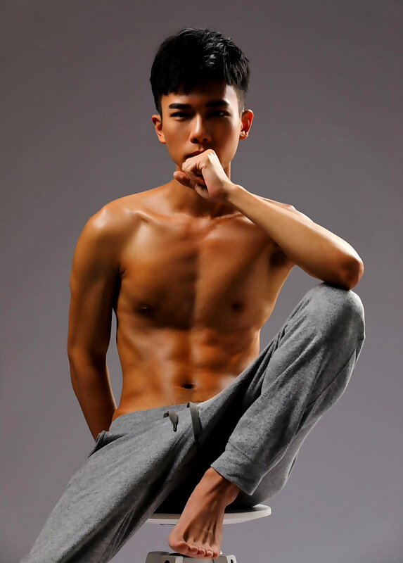 Next Image >>