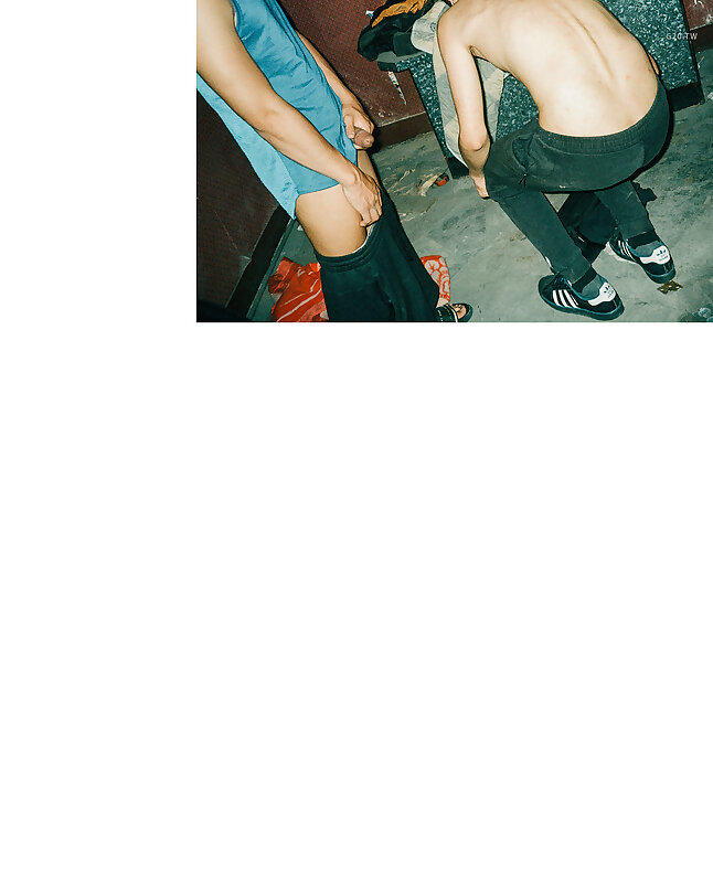 Next Image >>