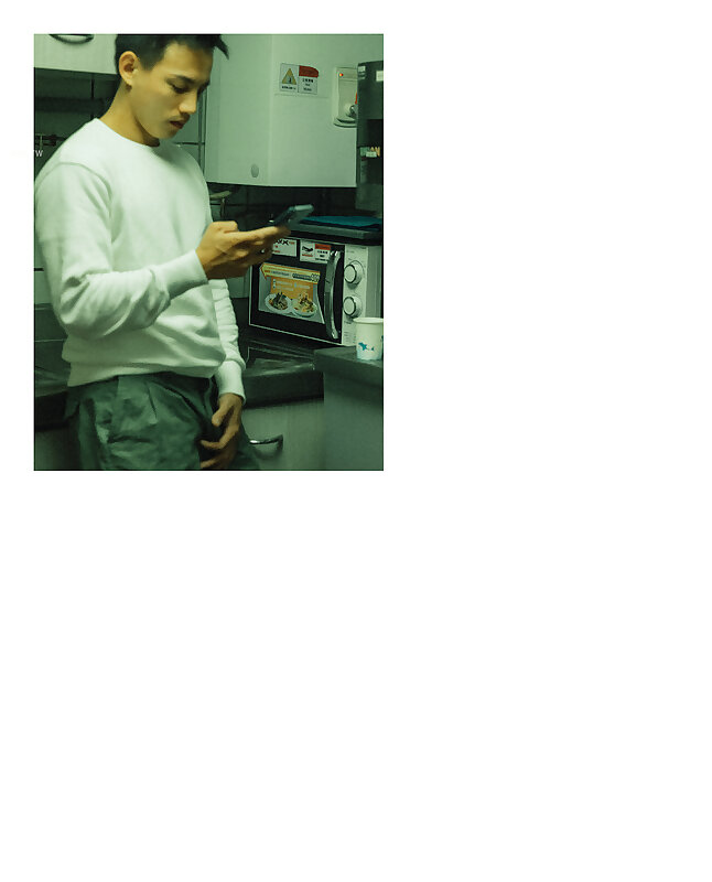 Next Image >>