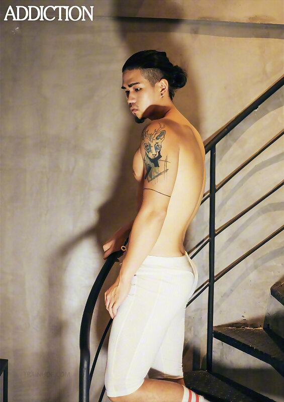 Next Image >>