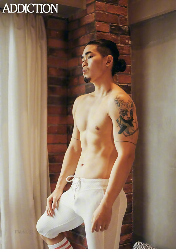 Next Image >>