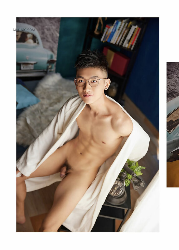 Next Image >>