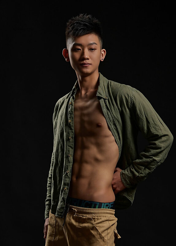 Next Image >>