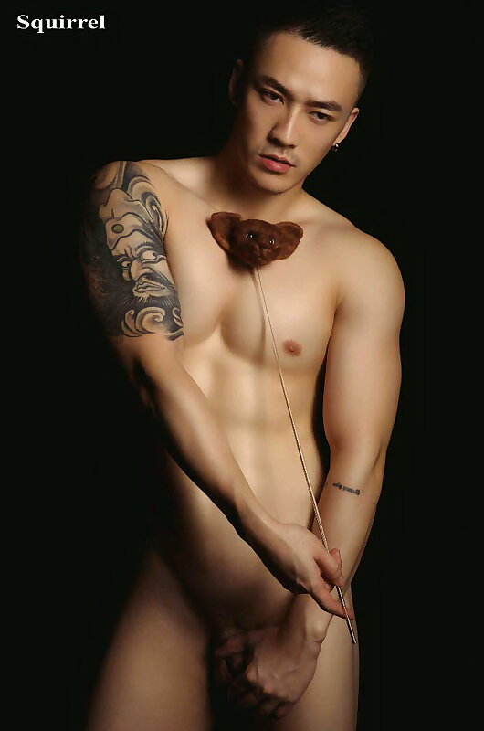 Next Image >>