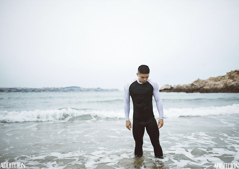 Next Image >>