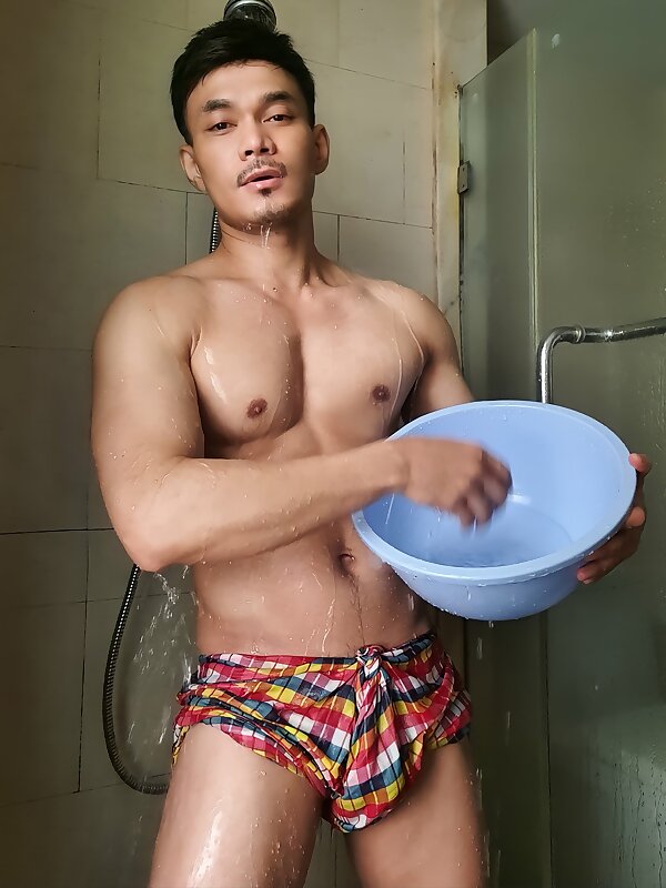 Next Image >>