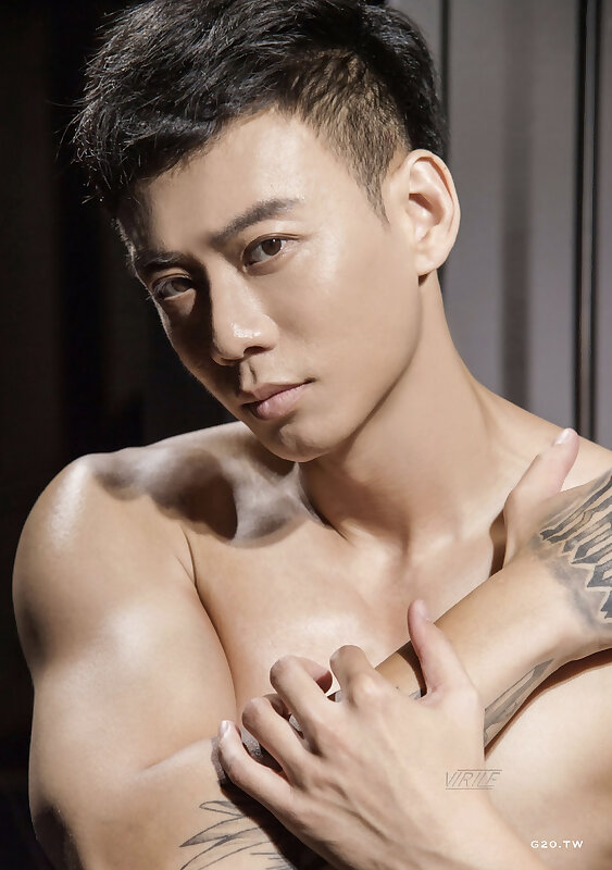 Next Image >>