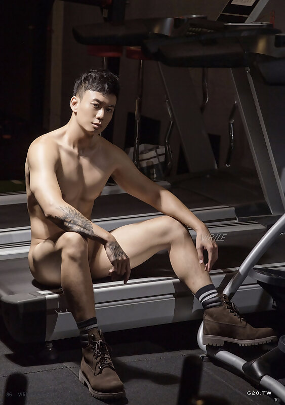 Next Image >>