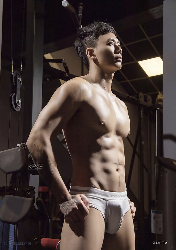 Next Image >>