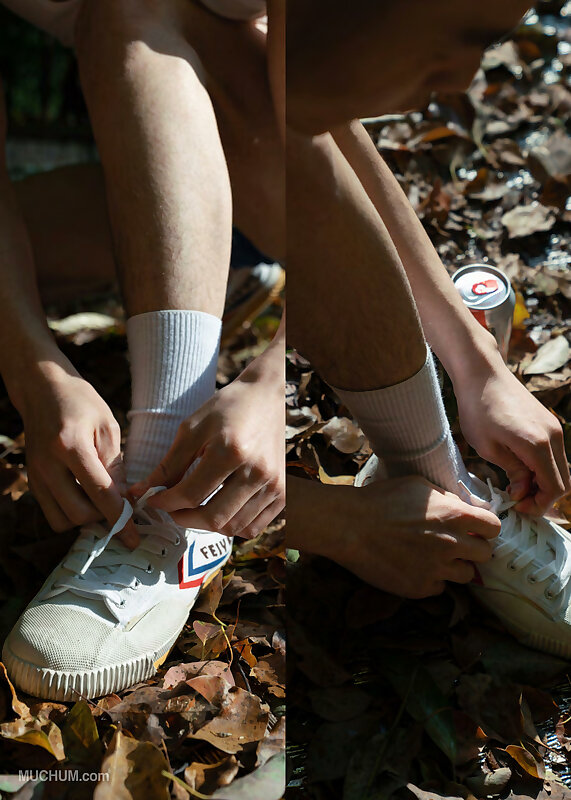 Next Image >>