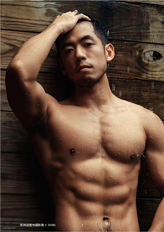 Next Image >>