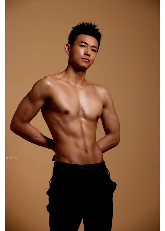 Next Image >>