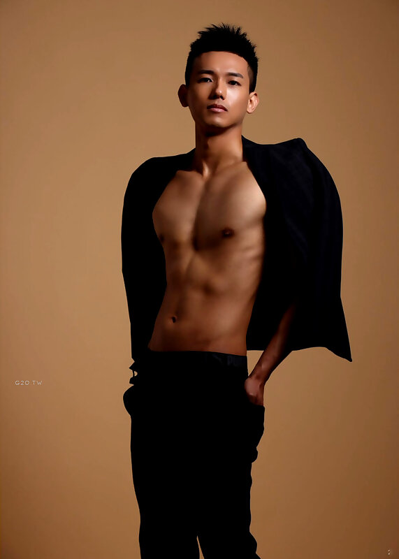 Next Image >>