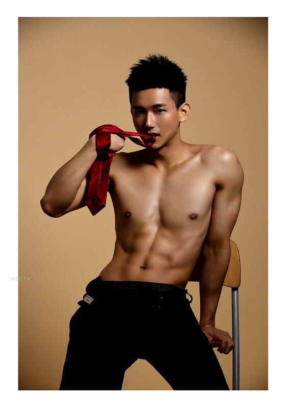 Next Image >>