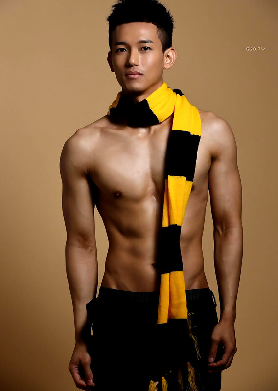 Next Image >>