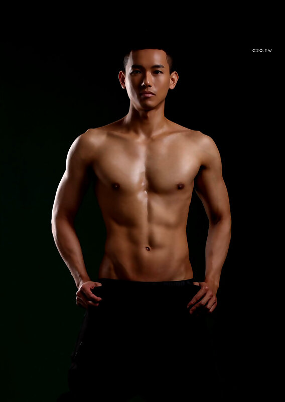 Next Image >>