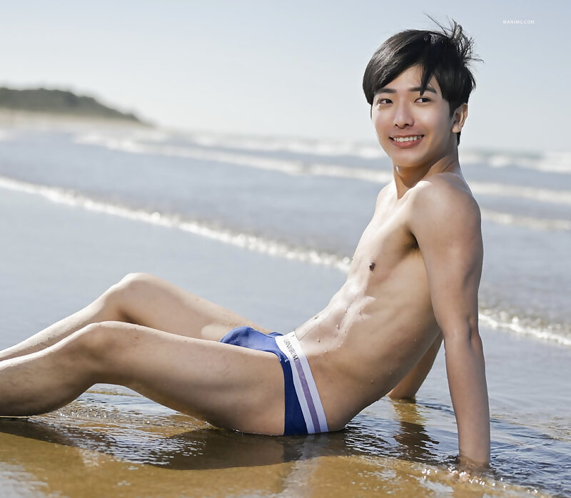 Next Image >>