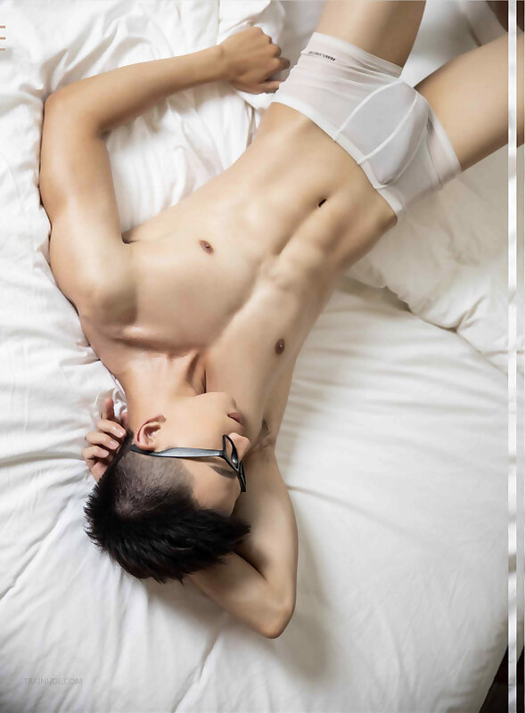 Next Image >>