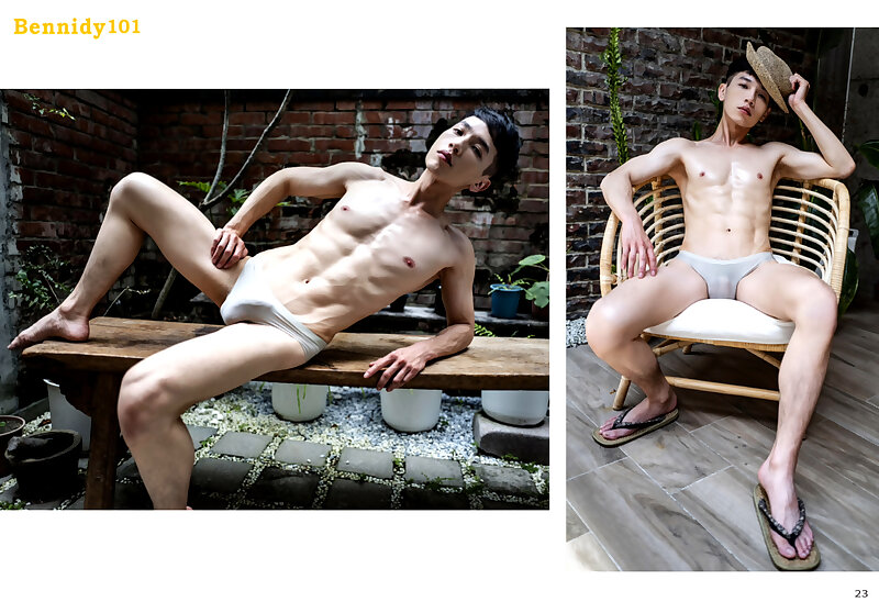 Next Image >>