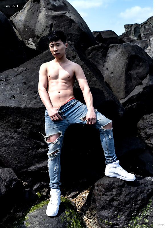 Next Image >>