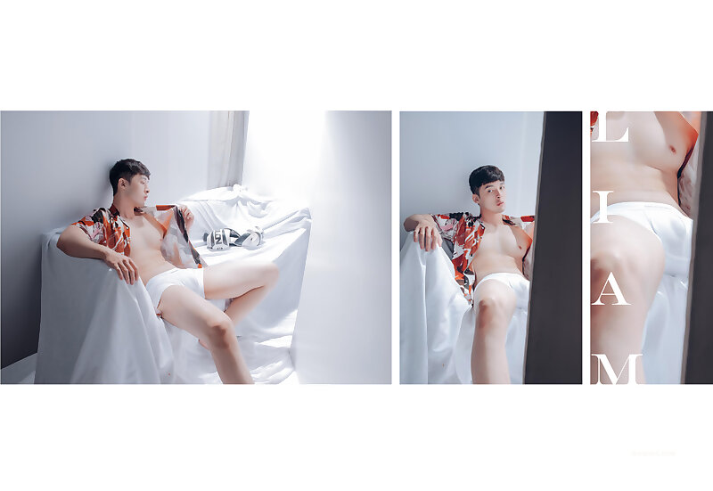 Next Image >>