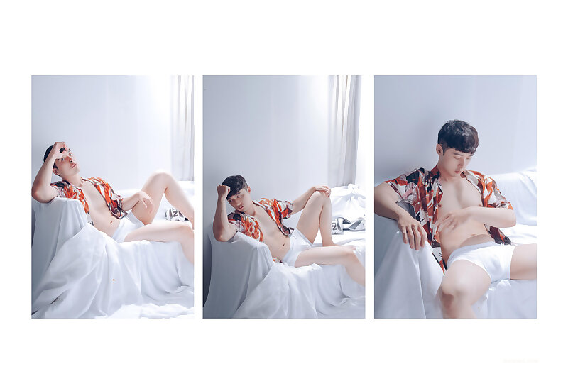 Next Image >>