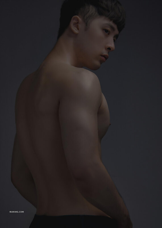Next Image >>