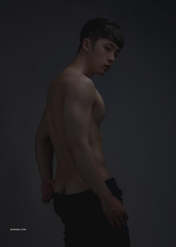 Next Image >>