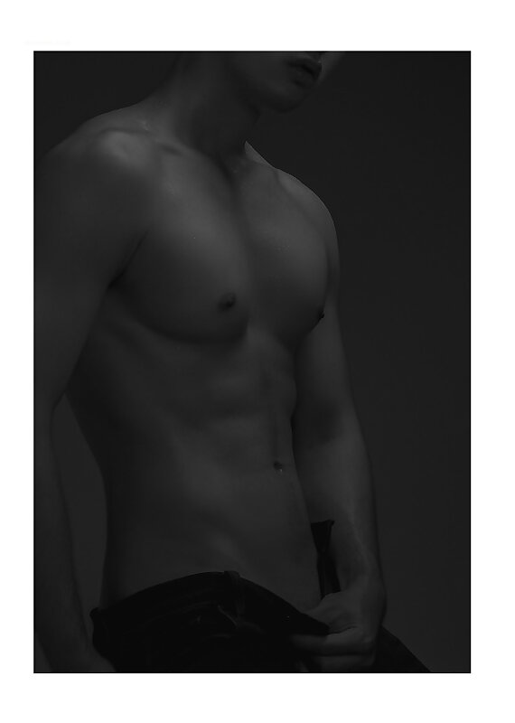 Next Image >>