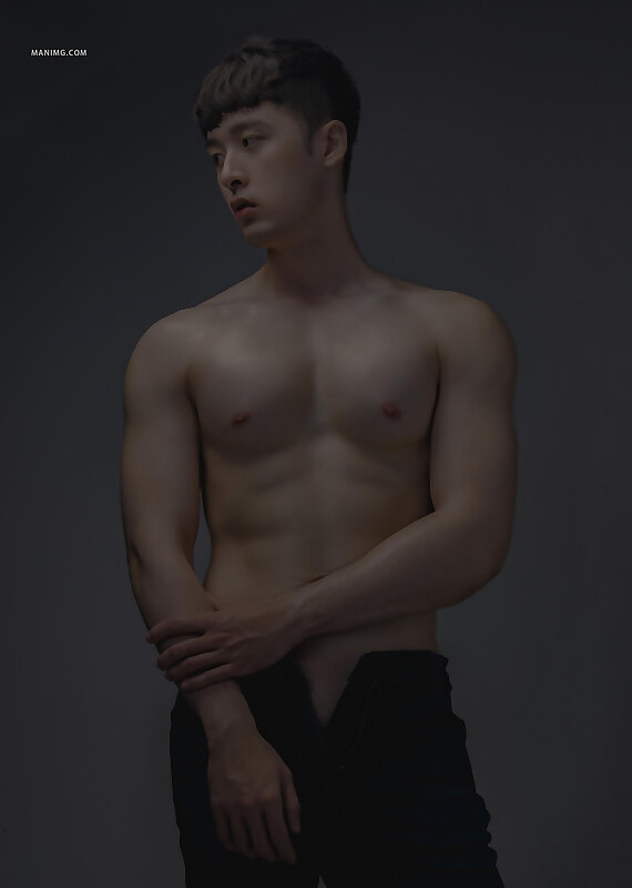 Next Image >>