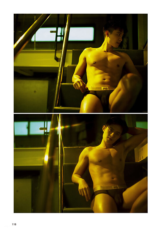 Next Image >>