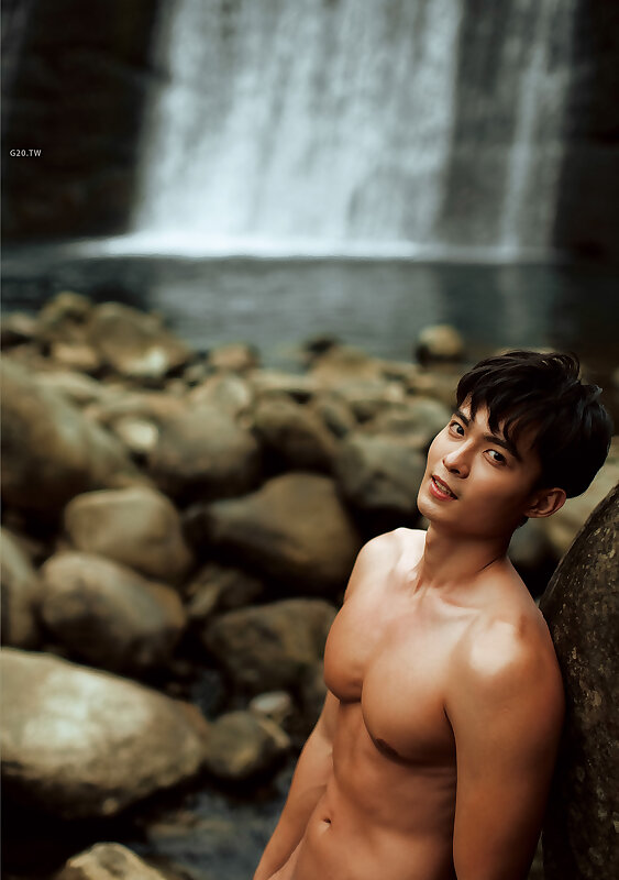 Next Image >>