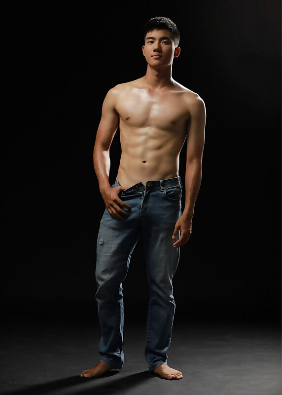 Next Image >>