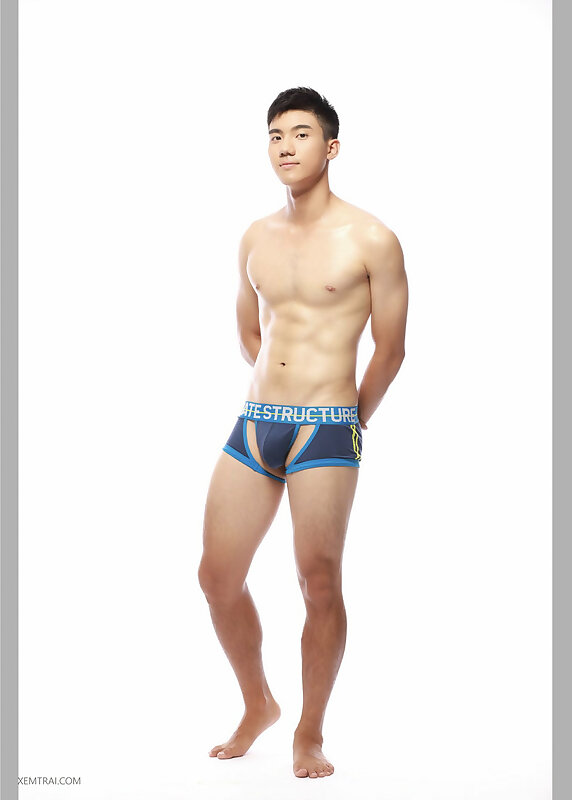 Next Image >>