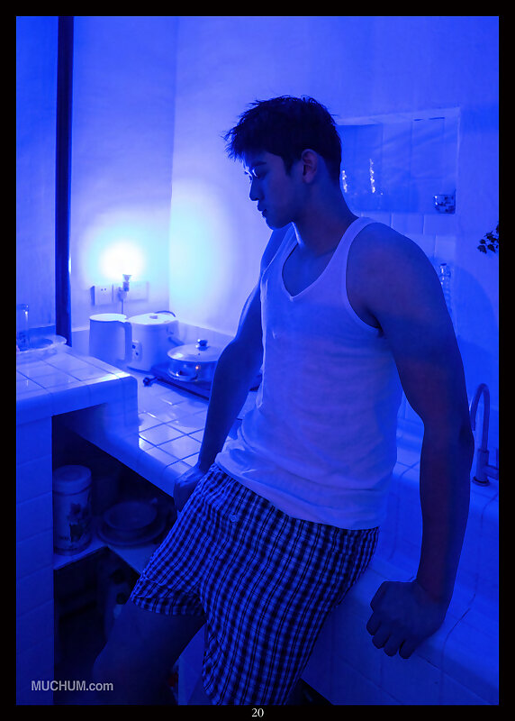 Next Image >>